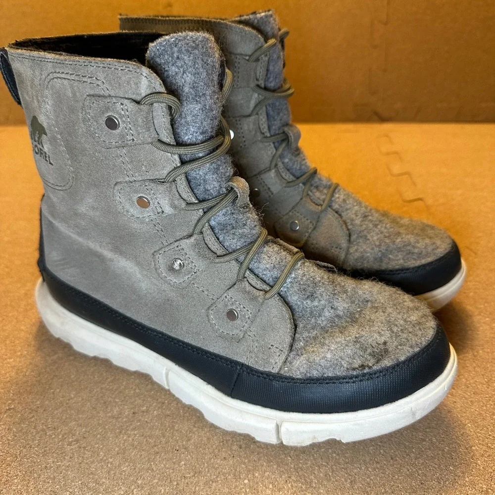 Sorel Kinetic Impact Conquest Boots Womens 8.5 Grey Felt Suede NL4461-365 Winter